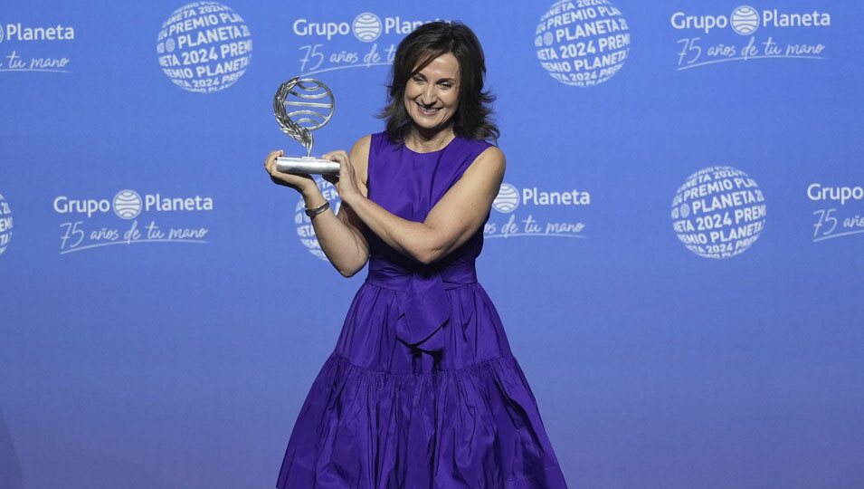 Paloma Sánchez-Garnica tras ganar el Premio Planeta 2024