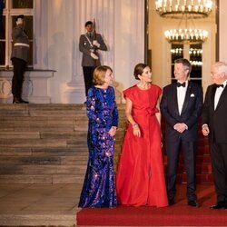 Federico y Mary de Dinamarca con el Presidente de Alemania y su esposa en una cena de gala en el Palacio Bellevue