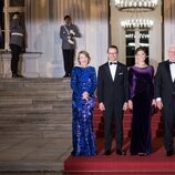 Victoria y Daniel de Suecia con el Presidente de Alemania y su esposa en una cena de gala en el Palacio Bellevue