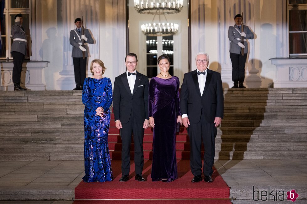 Victoria y Daniel de Suecia con el Presidente de Alemania y su esposa en una cena de gala en el Palacio Bellevue