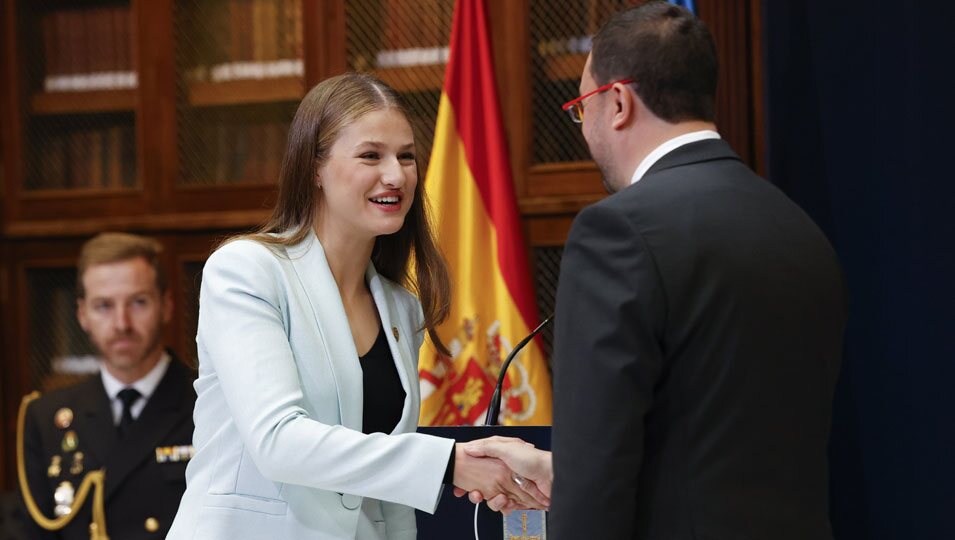 La Princesa Leonor durante el acto de entrega de la Medalla de Asturias