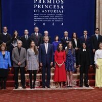 Los Reyes, la Princesa y la Infanta en la audiencia previa con los galardonados de los Premios Princesa de Asturias 2024