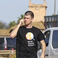 Miguel Bernardeau, en Catarroja como voluntario de la DANA