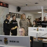 El Rey Felipe VI vestido de militar en su visita a la Base Militar Jaime I de Bétera, Valencia