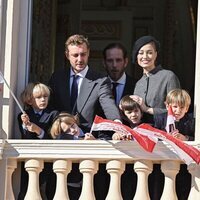 Andrea Casiraghi y su hijo Max, Pierre Casiraghi y Beatrice Borromeo y sus hijos y Balthazar Rassam en el Día Nacional de Mónaco 2024