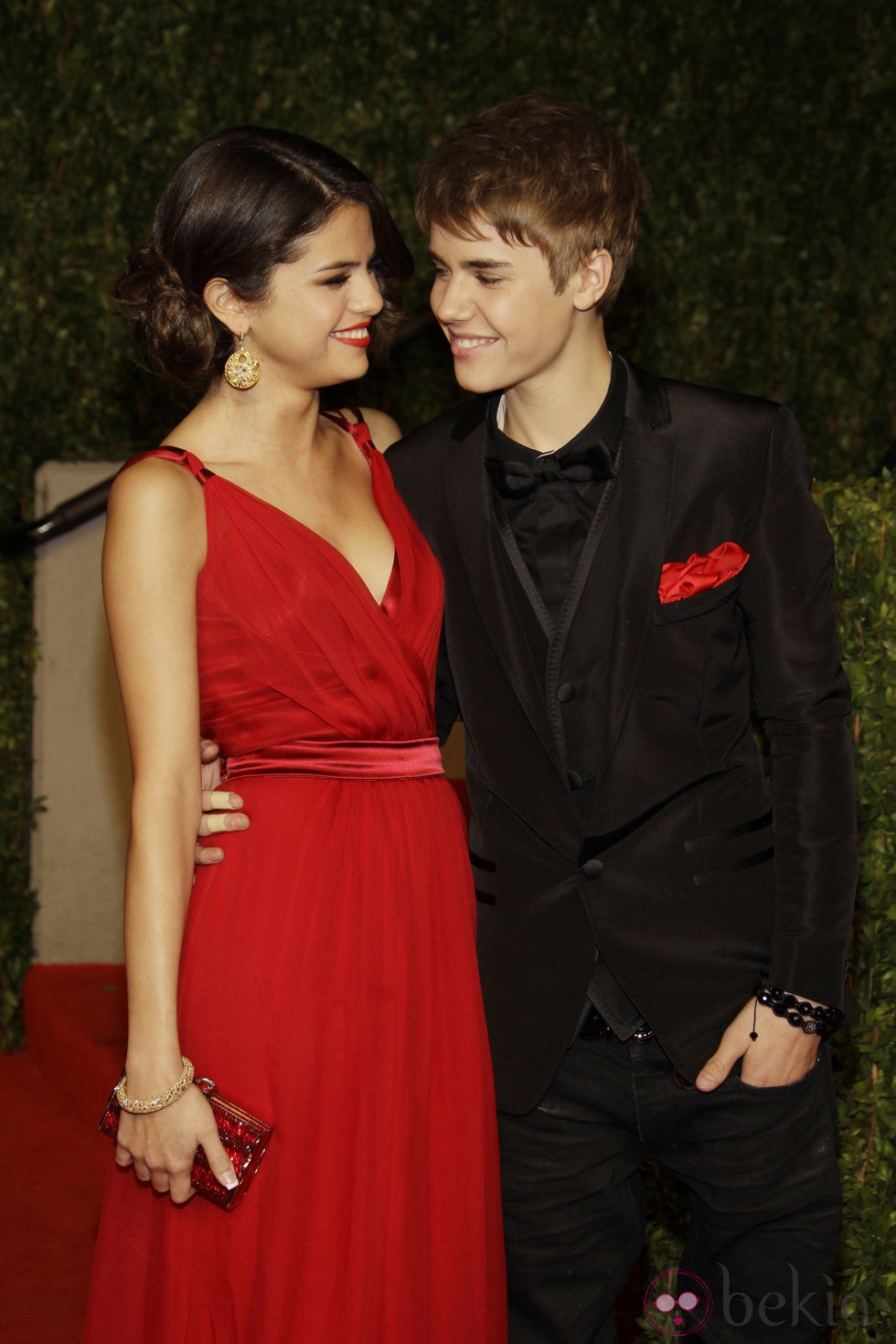 Justin Bieber y Selena Gomez en la fiesta post Oscar 2011