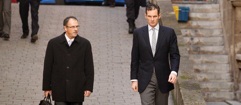 Iñaki Urdangarín entra caminando al juzgado junto a Mario Pascual Vives