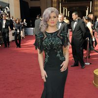 Kelly Osbourne en la alfombra roja de los Oscar 2012