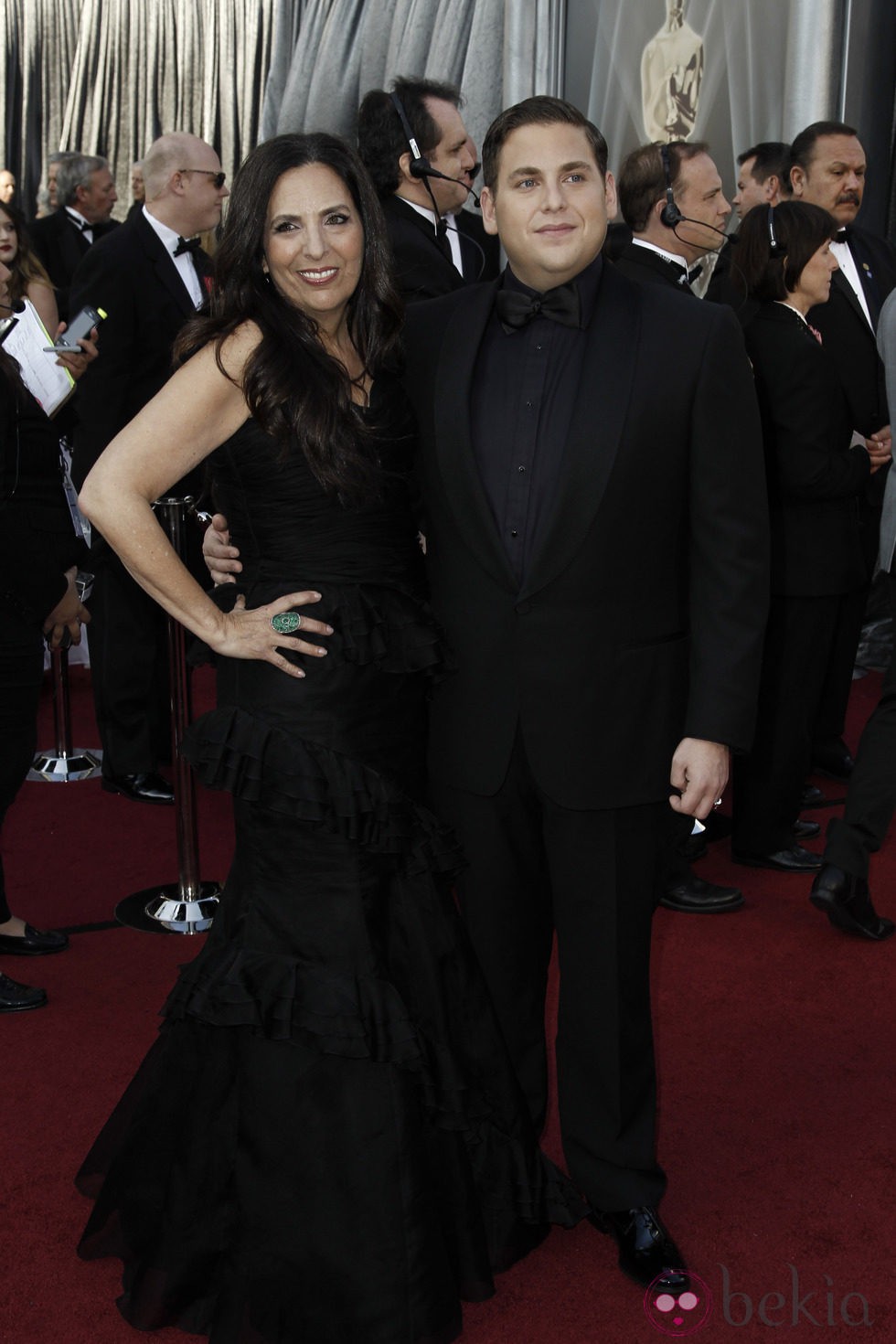Jonah Hill en la alfombra roja de los Oscar 2012 con su madre