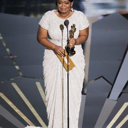 Octavia Spencer recoge su Oscar 2012 a la Mejor Actriz Secundaria