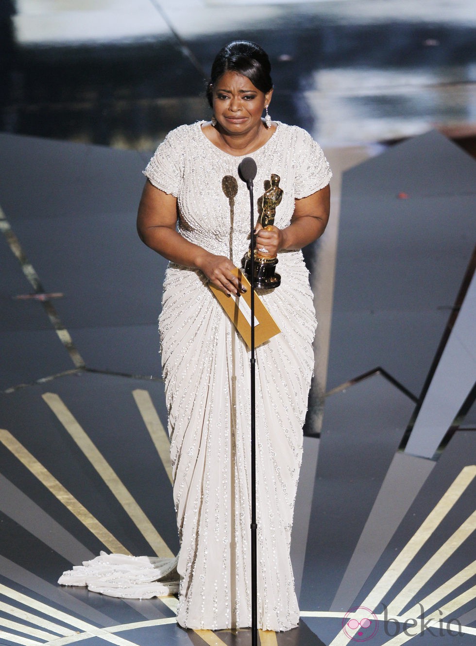 Octavia Spencer recoge su Oscar 2012 a la Mejor Actriz Secundaria