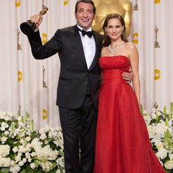 Jean Dujardin y Natalie Portman en los Oscars 2012