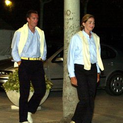 La Infanta Cristina e Iñaki Urdangarin vestidos iguales