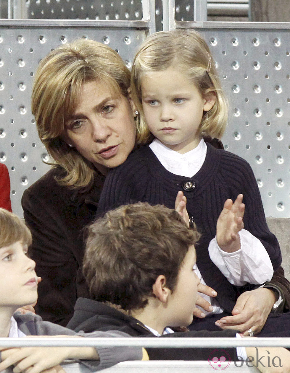 La Infanta Cristina e Irene Urdangarín en 2010