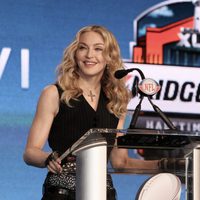 Madonna durante la rueda de prensa de la Super Bowl 2012