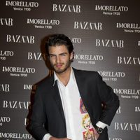 Maxi Iglesias en la fiesta de 'Harper's Bazaar' en Madrid