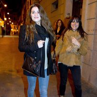 Olivia Molina pasea su embarazo por las calles de Madrid