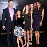 Sylvester Stallone, Jennifer Flavin y sus hijas en el estreno de 'Los juegos del hambre' en Los Ángeles