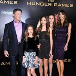 Sylvester Stallone, Jennifer Flavin y sus hijas en el estreno de 'Los juegos del hambre' en Los Ángeles
