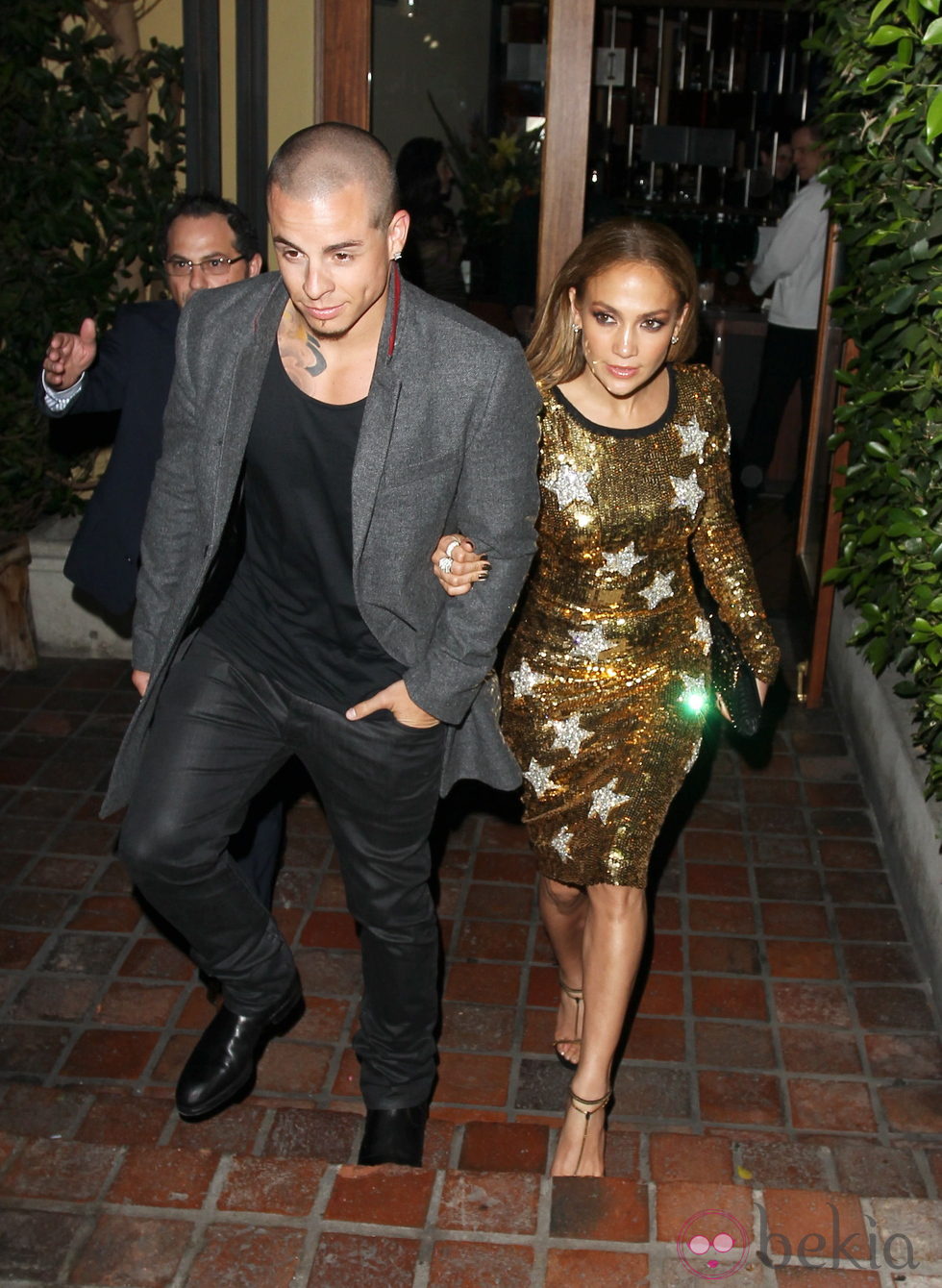 Jennifer Lopez y su novio el bailarín Casper Smart
