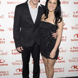 Juan José Ballesta y su novia Verónica en los Premios Kapital 2012
