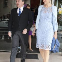 Victoria de Borbón-Dos Sicilias y Markos Nomikos en la boda de Álvaro Fuster y Beatriz Mira
