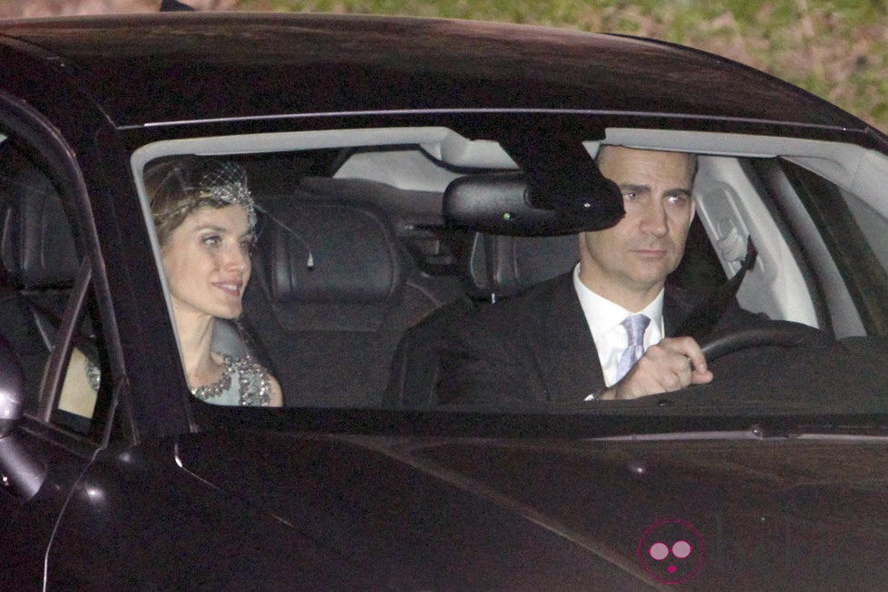 Los Príncipes Felipe y Letizia en la boda de Álvaro Fuster y Beatriz Mira