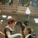 Kate Winslet y Leonardo Dicaprio en una romántica escena de 'Titanic'