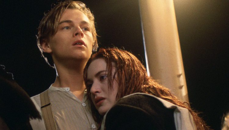 Leonardo Dicaprio y Kate Winslet en una escena clave de la película 'Titanic'