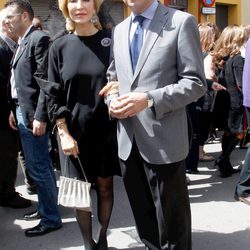 Carmen Lomana y Ángel Casaña en la Semana Santa de Sevilla