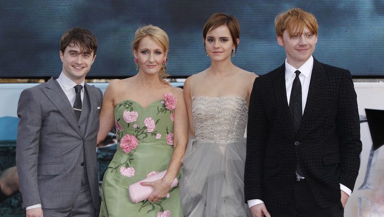 Daniel Radcliffe, J.K. Rowling, Rupert Grint y Emma Watson en el estreno de Harry Potter en Londres