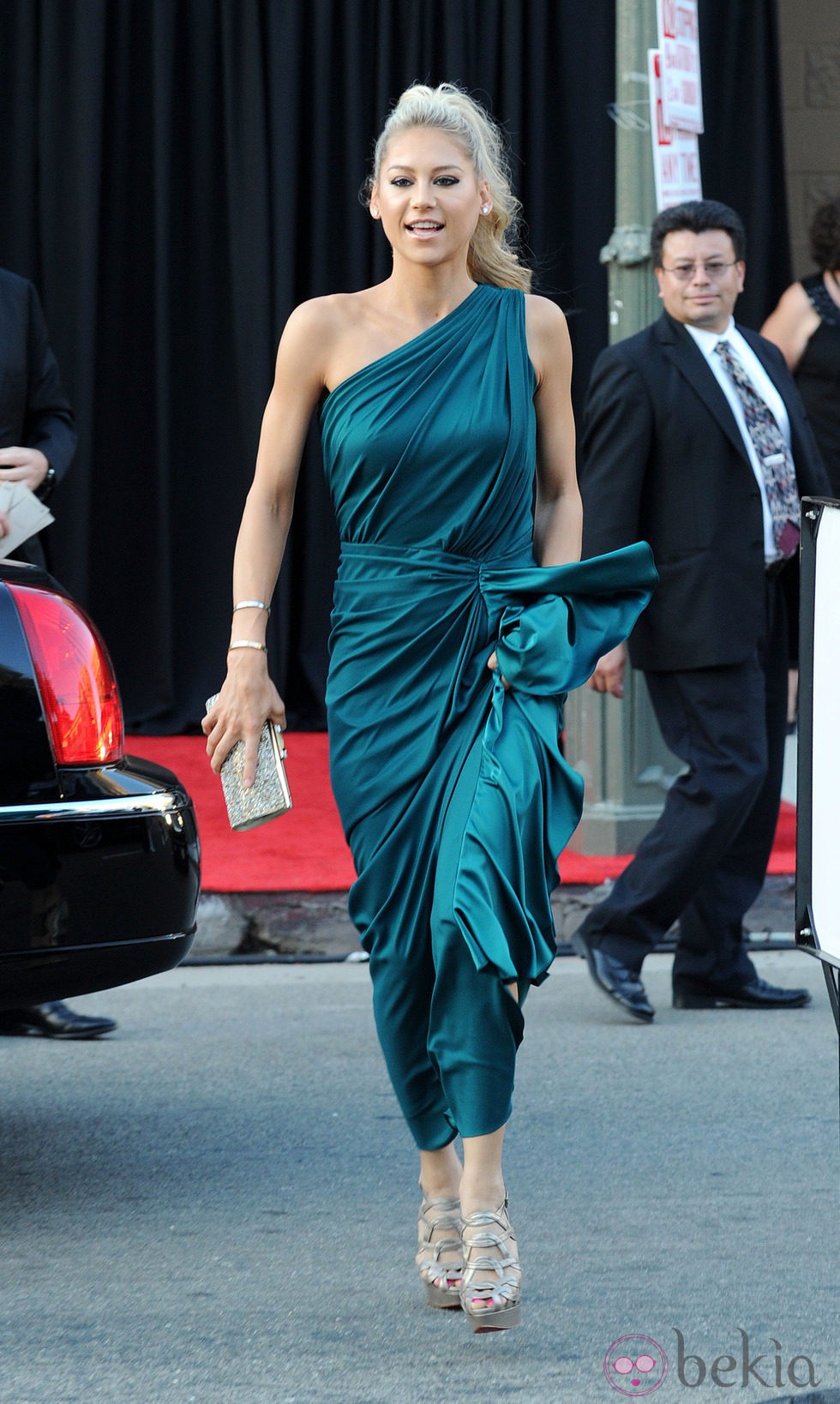 Anna Kournikova asiste a la gala de los BAFTA Brits