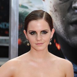 Emma Watson, sonriente en la premiére neoyorkina de Harry Potter