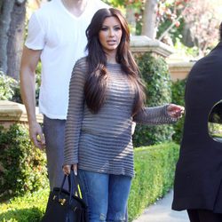 Kim Kardashian con un birkin negro