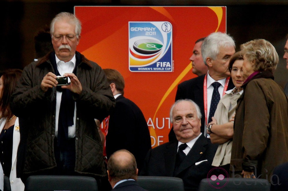 Helmut Kohl en la final del Mundial de Fútbol Femenino 2011