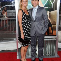 Steve Carell y su mujer en el estreno de 'Crazy, Stupid, Love' en Nueva York
