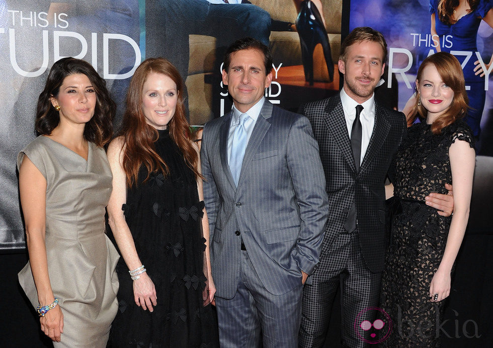 Marisa Tomei, Julianne Moore, Steve Carell, Ryan Gosling y Emma Stone en el estreno de 'Crazy, Stupid, Love'