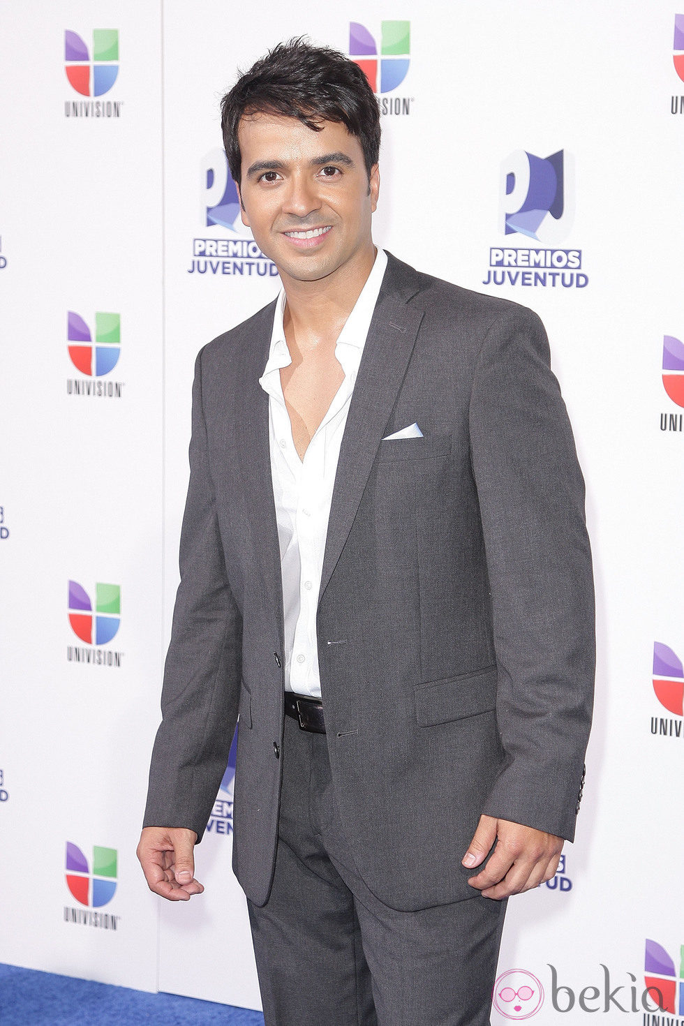 Luis Fonsi en los Premios Juventud 2011