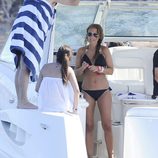 Paula Echevarría luce cuerpo en bikini durante sus vacaciones en Ibiza