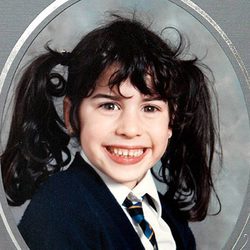 Amy Winehouse, una niña sonriente
