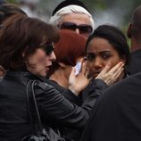 La cantante Remi Nicole en el funeral de Amy Winehouse en Londres