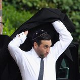 Alex Winehouse en el funeral de su hermana Amy Winehouse en Londres