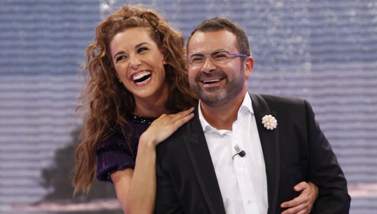 Jorge Javier Vázquez y Raquel Sánchez Silva, presentadores de 'Supervivientes 2011'