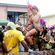 Rihanna disfruta del Barbados Kadooment Day Parade