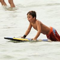 Froilán de Marichalar con una tabla de surf en 2007
