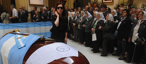 Cristina Kirchner en el funeral de su marido