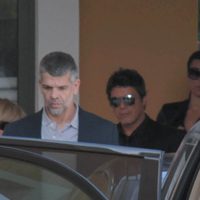 Alejandro Sanz y Raquel Perera en el funeral de María Pizarro