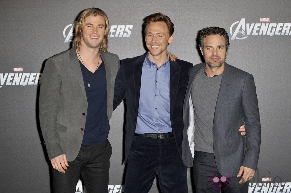 Chris Hemsworth, Tom Hiddleston y Mark Ruffalo promocionan 'Los Vengadores' en Berlín