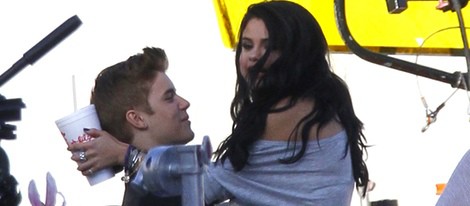 Justin Bieber y Selena Gomez en un descanso del rodajde del videoclip de 'Boyfriend'