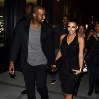 Kim Kardashian y Kanye West cogidos de la mano por la Gran Manzana